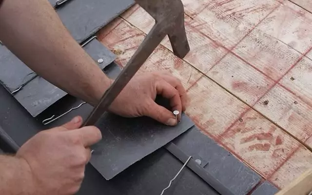 Réalisation 26, couvreur en Suisse romande